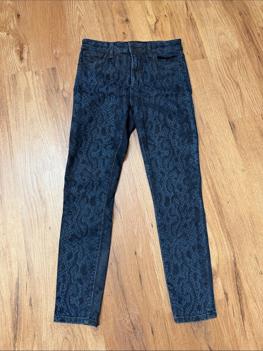 Joe's Jeans Dark Snake-Print Skinny Ankle Jeans, NWOT, size 28
